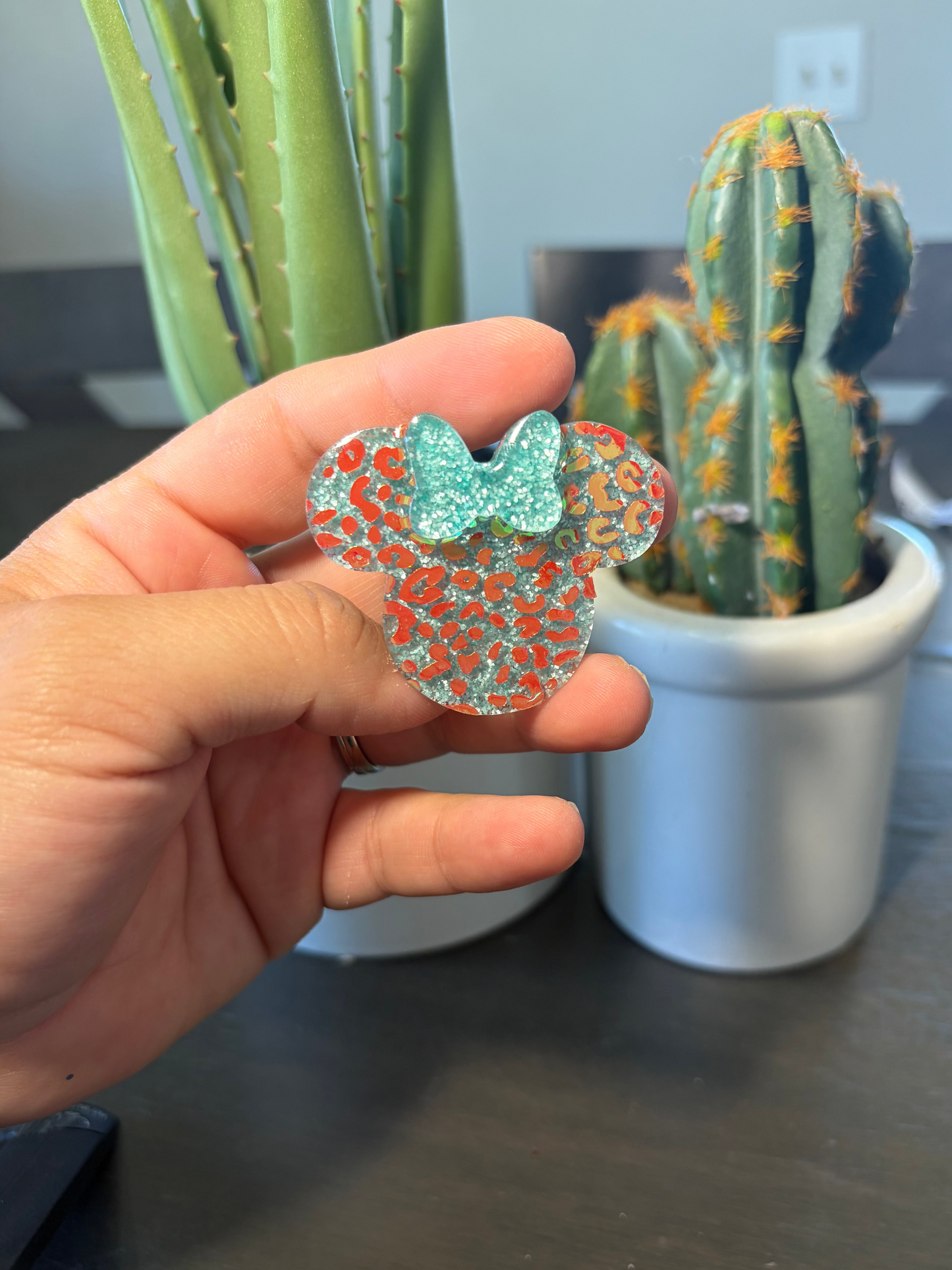SALE! 3D Bow Minnie Badge Reel